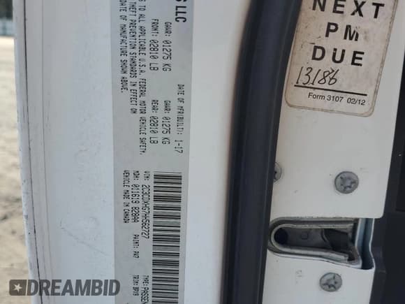 ✅ 2017 Dodge Charger SXT • VIN: 2C3CDXHG7HH562727 • Lot: 91616945. Wystawiony na Copart z przebiegiem 181 408 mil. Bezpłatny archiwum sprzedaży aukcyjnych z USA i szczegółowy raport historii pojazdu na DreamBid. Zdjęcie 12.