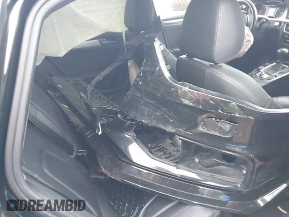 ✅ 2016 Audi A4 Premium • VIN: WAUBFAFL6GN001193 • Lot: 43790086. Listed on IAAI with 96,017 mi. Free auction sales archive from the USA and detailed vehicle history report at DreamBid. Image 8.