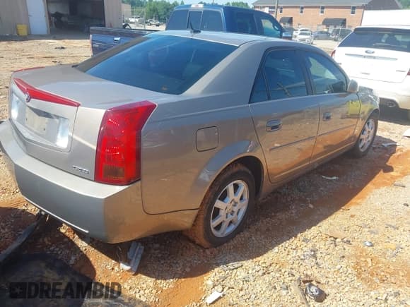 ✅ 2007 Cadillac CTS • VIN: 1G6DM57T270108183 • Lot: 42661078. Listed on IAAI with 77,019 mi. Free auction sales archive from the USA and detailed vehicle history report at DreamBid. Image 4.