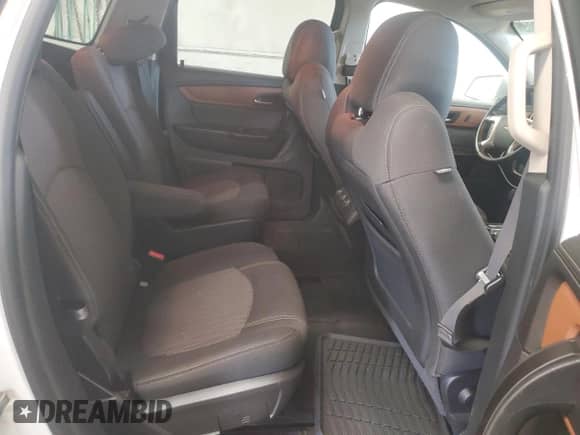 2017 Chevrolet Traverse LT z VIN 1GNKRGKD7HJ173888, wystawiony jako Copart lot #67056005 z przebiegiem 156 724 mil mil oraz Nie do naprawy • Non repairable. Historia ofert i sprzedaży dostępna na DreamBid. Obrazek 11.