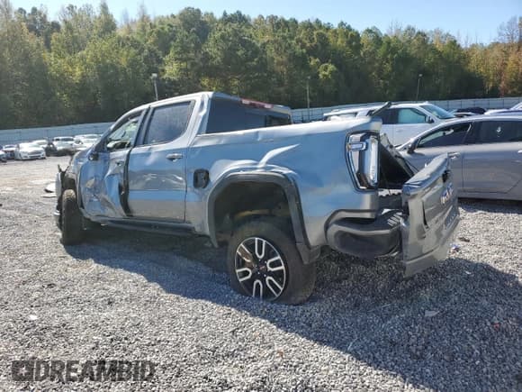 ✅ 2025 GMC Sierra 1500 AT4 • VIN: 3GTUUEEL9SG307431 • Lot: 82648465. Wystawiony na Copart z przebiegiem 12 566 mil. Bezpłatny archiwum sprzedaży aukcyjnych z USA i szczegółowy raport historii pojazdu na DreamBid. Zdjęcie 2.