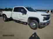 2025 Chevrolet Silverado 3500HD LT с VIN 1GC4KTEY6SF160329, выставлен на аукционе Copart как лот 85502945 с пробегом 13 013 миль миль и Списание • Salvage title. История ставок и продаж доступна на DreamBid. Изображение 4.