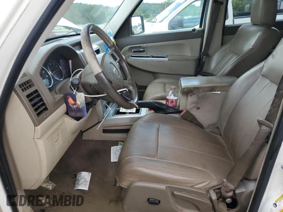 ✅ 2008 Jeep Liberty Limited • VIN: 1J8GP58K68W194998 • Lot: 69849185. Listed on Copart with 154,267 mi. Free auction sales archive from the USA and detailed vehicle history report at DreamBid. Image 7.