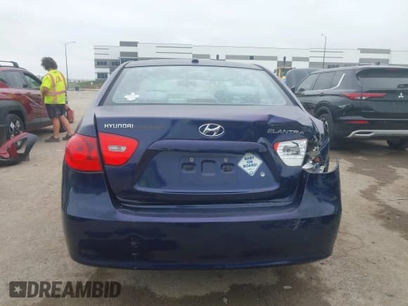 ✅ 2008 Hyundai Elantra GLS • VIN: KMHDU46D68U388164 • Lot: 43518293. Listed on IAAI with 214,799 mi. Free auction sales archive from the USA and detailed vehicle history report at DreamBid. Image 16.
