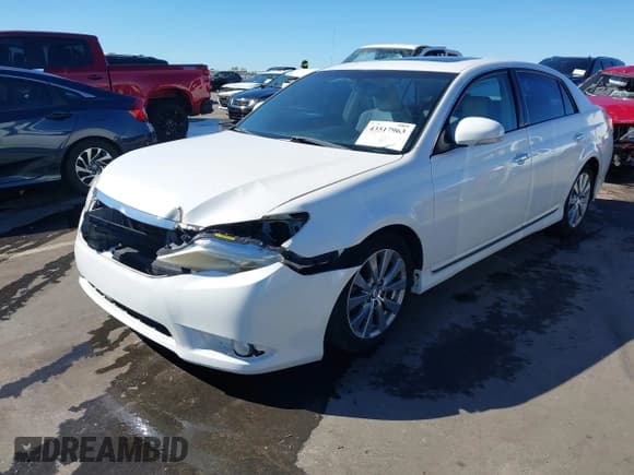 ✅ 2011 Toyota Avalon • VIN: 4T1BK3DB2BU402139 • Lot: 43517963. Listed on IAAI with 220,814 mi. Free auction sales archive from the USA and detailed vehicle history report at DreamBid. Image 2.