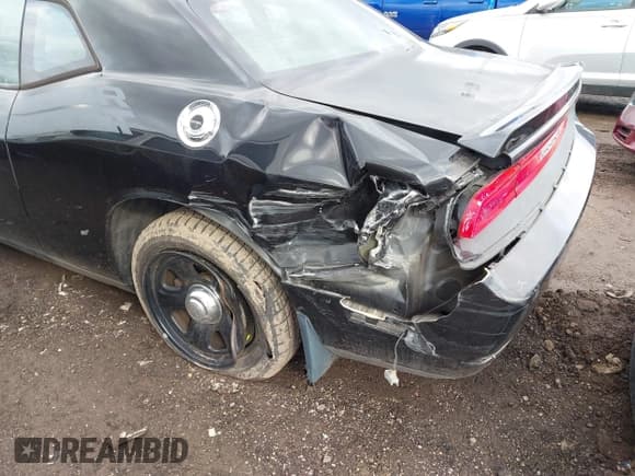 ✅ 2010 Dodge Challenger R/T Classic • VIN: 2B3CJ5DT6AH208068 • Lot: 41729877. Wystawiony na IAAI z przebiegiem 64 282 mil. Bezpłatny archiwum sprzedaży aukcyjnych z USA i szczegółowy raport historii pojazdu na DreamBid. Zdjęcie 18.