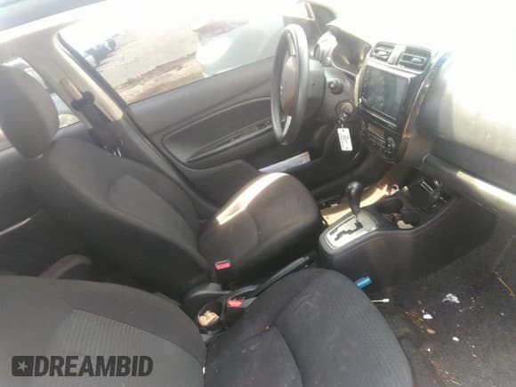 ✅ 2023 Mitsubishi Mirage ES • VIN: ML32FUFJ5PHF01742 • Lot: 42032555. Wystawiony na IAAI z przebiegiem 37 543 mil. Bezpłatny archiwum sprzedaży aukcyjnych z USA i szczegółowy raport historii pojazdu na DreamBid. Zdjęcie 5.