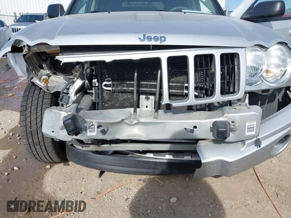 ✅ 2007 Jeep Grand Cherokee Laredo • VIN: 1J8GS48K87C663341 • Лот: 43636740. Опубликован ранее на IAAI с пробегом 198 156 миль. Бесплатный доступ к архиву аукционных продаж из США и подробный отчёт об истории автомобиля на DreamBid. Изображение 6.