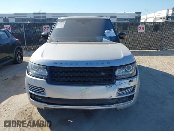 ✅ 2015 Land Rover Range Rover Supercharged • VIN: SALGS3TF7FA198422 • Lot: 43422831. Wystawiony na IAAI z przebiegiem 90 667 mil. Bezpłatny archiwum sprzedaży aukcyjnych z USA i szczegółowy raport historii pojazdu na DreamBid. Zdjęcie 6.