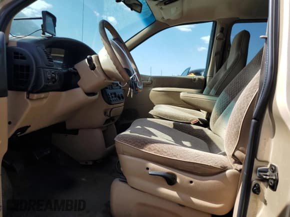 ✅ 1998 Dodge Caravan SE • VIN: 1B4GP44R5WB678134 • Lot: 54435585. Listed on Copart with 114,279 mi. Free auction sales archive from the USA and detailed vehicle history report at DreamBid. Image 7.