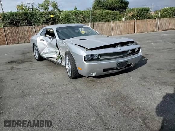 2009 Dodge Challenger SE with VIN 2B3LJ44V09H632935, listed as a Copart auction lot 72086674 with 64,028 mi miles and Salvage title. Bid and sale history available at DreamBid. Image 11.