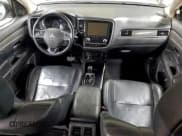 ✅ 2020 Mitsubishi Outlander SE • VIN: JA4AD3A37LZ017889 • Lot: 94762795. Wystawiony na Copart z przebiegiem Nie podano. Bezpłatny archiwum sprzedaży aukcyjnych z USA i szczegółowy raport historii pojazdu na DreamBid. Zdjęcie 8.