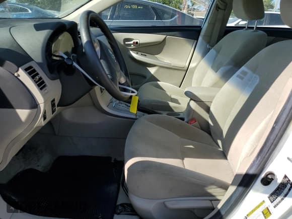 ✅ 2011 Toyota Corolla L • VIN: 2T1BU4EE5BC566091 • Лот: 71427585. Опубликован ранее на Copart с пробегом 115 942 миль. Бесплатный доступ к архиву аукционных продаж из США и подробный отчёт об истории автомобиля на DreamBid. Изображение 7.