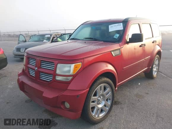 2008 Dodge Nitro R/T с VIN 1D8GT58688W101101, выставлен на аукционе IAAI как лот 41797359 с пробегом 159 157 миль миль и . История ставок и продаж доступна на DreamBid. Изображение 2.