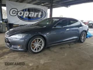 ✅ 2014 Tesla Model S 60 • VIN: 5YJSA1H1XEFP50555 • Lot: 93071325. Wystawiony na Copart z przebiegiem Nie podano. Bezpłatny archiwum sprzedaży aukcyjnych z USA i szczegółowy raport historii pojazdu na DreamBid. Zdjęcie 1.