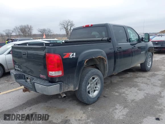 ✅ 2009 GMC Sierra 1500 SLT • VIN: 3GTEK33359G256750 • Лот: 43717293. Опубликован ранее на IAAI с пробегом 182 629 миль. Бесплатный доступ к архиву аукционных продаж из США и подробный отчёт об истории автомобиля на DreamBid. Изображение 4.
