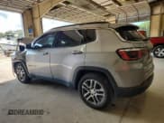 ✅ 2019 Jeep Compass Latitude • VIN: 3C4NJCBB4KT730650 • Лот: 68574815. Опубликован ранее на Copart с пробегом 64 868 миль. Бесплатный доступ к архиву аукционных продаж из США и подробный отчёт об истории автомобиля на DreamBid. Изображение 2.
