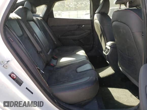 2021 Hyundai Sonata N Line z VIN 5NPEK4JCXMH106173, wystawiony jako Copart lot #63964922 z przebiegiem 33 565 mil mil oraz . Historia ofert i sprzedaży dostępna na DreamBid. Obrazek 6.