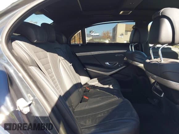 ✅ 2016 Mercedes-Benz S 550 • VIN: WDDUG8FB3GA234342 • Lot: 43793458. Wystawiony na IAAI z przebiegiem 81 499 mil. Bezpłatny archiwum sprzedaży aukcyjnych z USA i szczegółowy raport historii pojazdu na DreamBid. Zdjęcie 8.