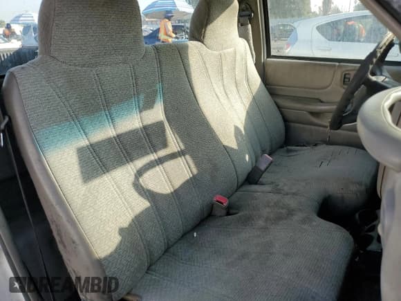 ✅ 2000 Chevrolet S-10 • VIN: 1GCCS1456Y8279065 • Лот: 83662604. Опубликован ранее на Copart с пробегом Не указан. Бесплатный доступ к архиву аукционных продаж из США и подробный отчёт об истории автомобиля на DreamBid. Изображение 10.