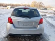 ✅ 2015 Toyota Yaris L • VIN: VNKJTUD36FA036518 • Лот: 41233406. Опубликован ранее на IAAI с пробегом 138 481 миль. Бесплатный доступ к архиву аукционных продаж из США и подробный отчёт об истории автомобиля на DreamBid. Изображение 16.