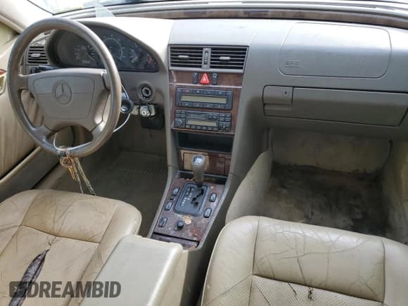 ✅ 1997 Mercedes-Benz C • VIN: WDBHA23EXVF601373 • Lot: 78402194. Listed on Copart with 187,821 mi. Free auction sales archive from the USA and detailed vehicle history report at DreamBid. Image 8.