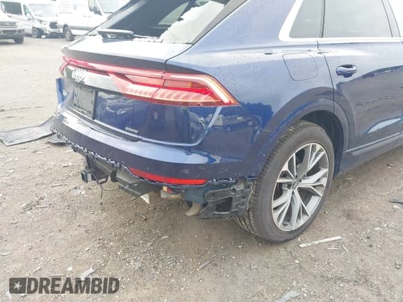 ✅ 2021 Audi Q8 Prestige • VIN: WA1FVAF18MD012116 • Lot: 42881983. Listed on IAAI with 28,855 mi. Free auction sales archive from the USA and detailed vehicle history report at DreamBid. Image 6.