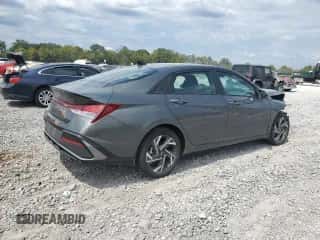 2025 Hyundai Elantra SEL Sport с VIN KMHLM4DG3SU966740, выставлен на аукционе Copart как лот 71275755 с пробегом 15 327 миль миль и Списание • Salvage title. История ставок и продаж доступна на DreamBid. Изображение 3.