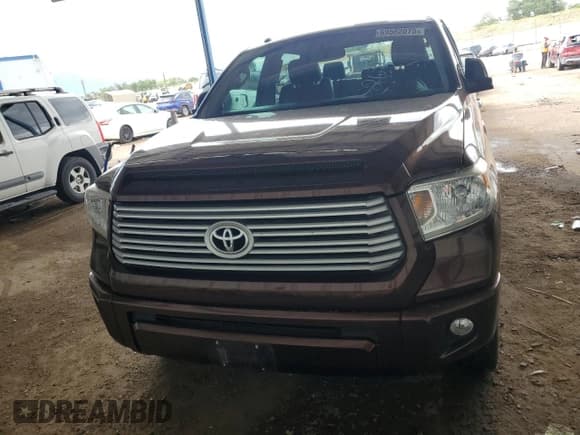 ✅ 2017 Toyota Tundra Platinum • VIN: 5TFAW5F11HX651690 • Lot: 69562075. Listed on Copart with 67,829 mi. Free auction sales archive from the USA and detailed vehicle history report at DreamBid. Image 5.