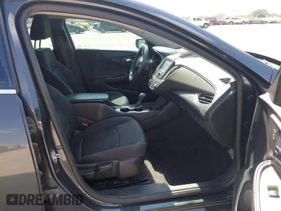 ✅ 2017 Chevrolet Malibu LS • VIN: 1G1ZB5ST8HF171652 • Lot: 43355205. Listed on IAAI with 105,193 mi. Free auction sales archive from the USA and detailed vehicle history report at DreamBid. Image 5.