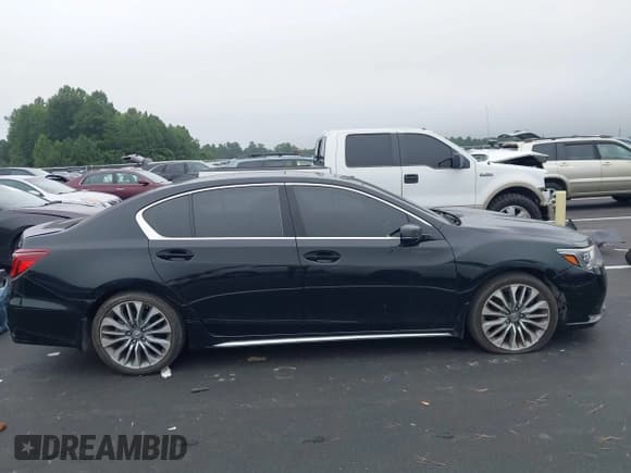 ✅ 2018 Acura RLX Technology • VIN: JH4KC1F55JC000549 • Lot: 42965480. Listed on IAAI with 82,973 mi. Free auction sales archive from the USA and detailed vehicle history report at DreamBid. Image 13.