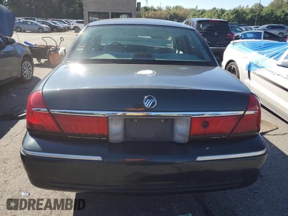 ✅ 1999 Mercury Grand Marquis GS • VIN: 2MEFM74W3XX673624 • Лот: 84954145. Опубликован ранее на Copart с пробегом 203 868 миль. Бесплатный доступ к архиву аукционных продаж из США и подробный отчёт об истории автомобиля на DreamBid. Изображение 6.