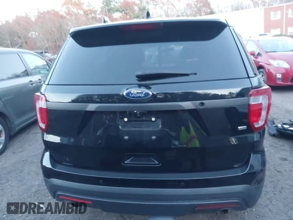 ✅ 2017 Ford Police Interceptor Utility • VIN: 1FM5K8AR4HGD92121 • Лот: 43717273. Опубликован ранее на IAAI с пробегом 79 393 миль. Бесплатный доступ к архиву аукционных продаж из США и подробный отчёт об истории автомобиля на DreamBid. Изображение 16.