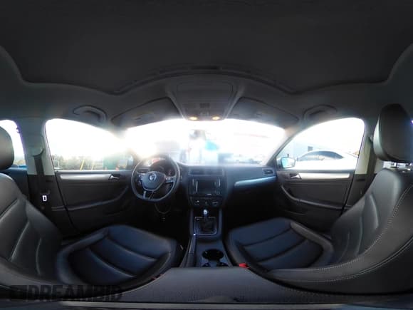 ✅ 2018 Volkswagen Jetta SE • VIN: 3VWDB7AJ7JM260239 • Lot: 43623592. Wystawiony na IAAI z przebiegiem 45 222 mil. Bezpłatny archiwum sprzedaży aukcyjnych z USA i szczegółowy raport historii pojazdu na DreamBid. Zdjęcie 18.