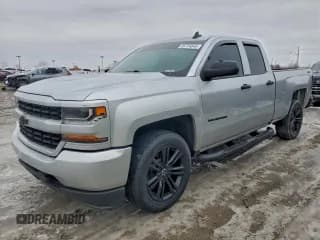 ✅ 2019 Chevrolet Silverado 1500 Custom • VIN: 2GCVKMECXK1240934 • Lot: 95724545. Wystawiony na Copart z przebiegiem 79 602 mil. Bezpłatny archiwum sprzedaży aukcyjnych z USA i szczegółowy raport historii pojazdu na DreamBid. Zdjęcie 1.