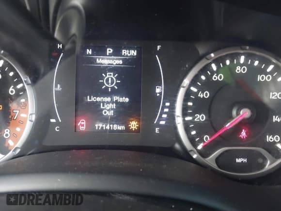 ✅ 2018 Jeep Renegade Latitude • VIN: ZACCJABB7JPJ55460 • Lot: 42263722. Wystawiony na IAAI z przebiegiem 171 418 mil. Bezpłatny archiwum sprzedaży aukcyjnych z USA i szczegółowy raport historii pojazdu na DreamBid. Zdjęcie 15.