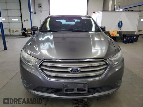 ✅ 2013 Ford Taurus SEL • VIN: 1FAHP2E80DG167499 • Лот: 92427185. Опубликован ранее на Copart с пробегом 224 349 миль. Бесплатный доступ к архиву аукционных продаж из США и подробный отчёт об истории автомобиля на DreamBid. Изображение 5.