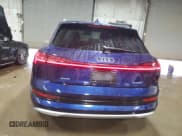✅ 2022 Audi e-tron Premium • VIN: WA1AAAGE2NB019647 • Lot: 92085805. Listed on Copart with 41,114 mi. Free auction sales archive from the USA and detailed vehicle history report at DreamBid. Image 6.