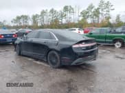 ✅ 2017 Lincoln MKZ Hybrid Reserve • VIN: 3LN6L5MU0HR602531 • Lot: 43642664. Wystawiony na IAAI z przebiegiem 247 032 mil. Bezpłatny archiwum sprzedaży aukcyjnych z USA i szczegółowy raport historii pojazdu na DreamBid. Zdjęcie 3.