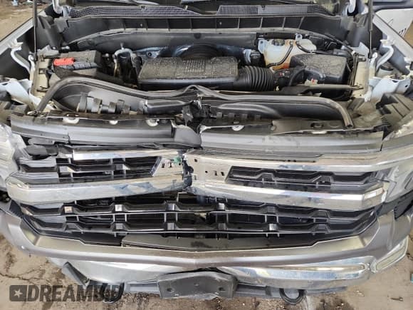 ✅ 2025 Chevrolet Silverado 1500 LT • VIN: 1GCUKDED3SZ221864 • Лот: 81256965. Опубликован ранее на Copart с пробегом 14 064 миль. Бесплатный доступ к архиву аукционных продаж из США и подробный отчёт об истории автомобиля на DreamBid. Изображение 11.