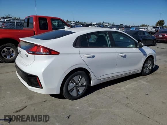 ✅ 2017 Hyundai Ioniq Blue • VIN: KMHC65LC3HU038756 • Lot: 76982754. Wystawiony na Copart z przebiegiem Nie podano. Bezpłatny archiwum sprzedaży aukcyjnych z USA i szczegółowy raport historii pojazdu na DreamBid. Zdjęcie 3.