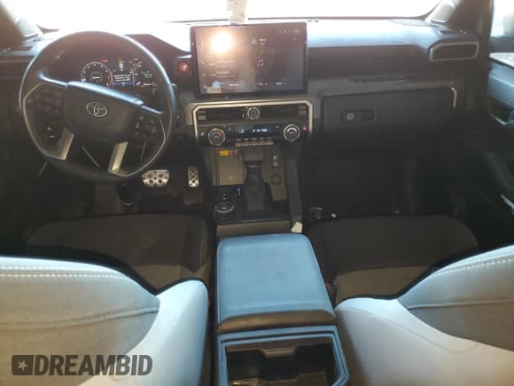 ✅ 2024 Toyota Tacoma TRD Sport • VIN: 3TMLB5JN9RM003956 • Лот: 81967895. Опубликован ранее на Copart с пробегом 35 142 миль. Бесплатный доступ к архиву аукционных продаж из США и подробный отчёт об истории автомобиля на DreamBid. Изображение 8.