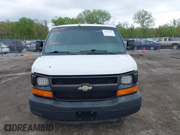 ✅ 2010 Chevrolet Express Cargo • VIN: 1GCUGADX0A1162118 • Lot: 42162387. Listed on IAAI with 239,238 mi. Free auction sales archive from the USA and detailed vehicle history report at DreamBid. Image 12.