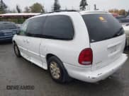 ✅ 1996 Dodge Caravan LE • VIN: 1B4GP54L4TB393941 • Lot: 43606447. Wystawiony na IAAI z przebiegiem Nie podano. Bezpłatny archiwum sprzedaży aukcyjnych z USA i szczegółowy raport historii pojazdu na DreamBid. Zdjęcie 3.