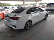 ✅ 2021 Kia Forte LXS • VIN: 3KPF24AD9ME358398 • Lot: 43630901. Wystawiony na IAAI z przebiegiem 95 512 mil. Bezpłatny archiwum sprzedaży aukcyjnych z USA i szczegółowy raport historii pojazdu na DreamBid. Zdjęcie 4.