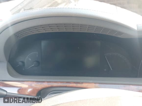 ✅ 2008 Mercedes-Benz S 550 • VIN: WDDNG71X38A227586 • Lot: 42939050. Wystawiony na IAAI z przebiegiem Nie podano. Bezpłatny archiwum sprzedaży aukcyjnych z USA i szczegółowy raport historii pojazdu na DreamBid. Zdjęcie 7.