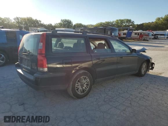 ✅ 2004 Volvo V70 • VIN: YV1SW61T442362257 • Lot: 70983704. Listed on Copart with Not provided. Free auction sales archive from the USA and detailed vehicle history report at DreamBid. Image 3.