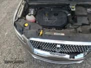 ✅ 2019 Lincoln MKC Select • VIN: 5LMCJ2C97KUL31954 • Лот: 82516875. Опубликован ранее на Copart с пробегом 40 988 миль. Бесплатный доступ к архиву аукционных продаж из США и подробный отчёт об истории автомобиля на DreamBid. Изображение 13.