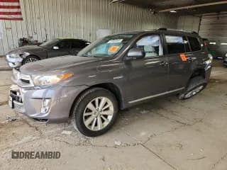 ✅ 2011 Toyota Highlander Limited • VIN: JTEDC3EH7B2002808 • Lot: 81939685. Listed on Copart with 201,784 mi. Free auction sales archive from the USA and detailed vehicle history report at DreamBid. Image 1.