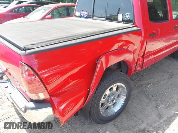 ✅ 2008 Toyota Tacoma • VIN: 5TELU42N88Z517849 • Lot: 42871511. Wystawiony na IAAI z przebiegiem 183 172 mil. Bezpłatny archiwum sprzedaży aukcyjnych z USA i szczegółowy raport historii pojazdu na DreamBid. Zdjęcie 6.